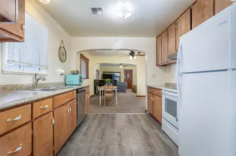122 E 4th Ave, Kennewick, WA 99336 photo 9
