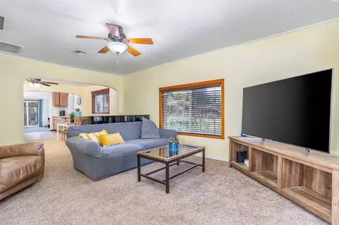122 E 4th Ave, Kennewick, WA 99336 photo 4