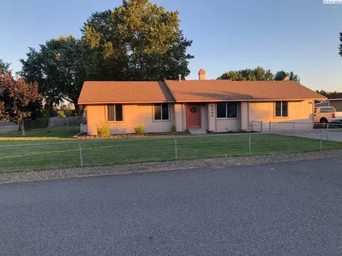 3604 W Ella, Pasco, WA 99301 photo 1