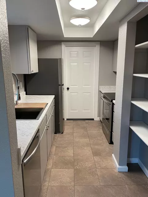 3604 W Ella, Pasco, WA 99301 photo 6