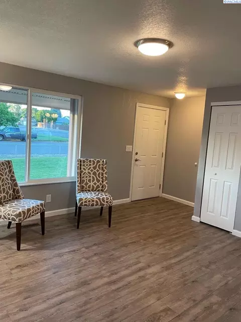 3604 W Ella, Pasco, WA 99301 photo 5