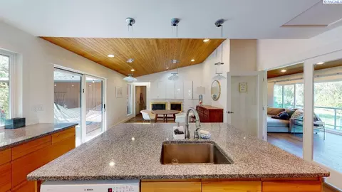 925 SE Skylark Ct, Pullman, WA 99163 photo 14