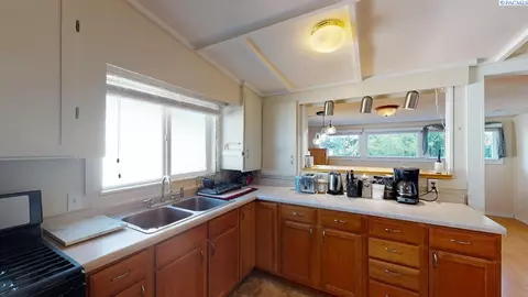 325 NW Cleveland, Pullman, WA 99163 photo 14