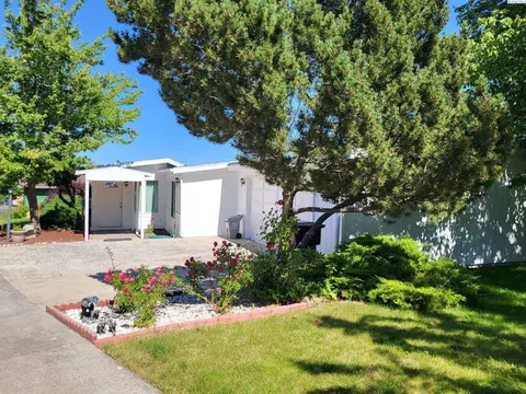 101 NW Lancer Ln, Pullman, WA 99163 photo 1