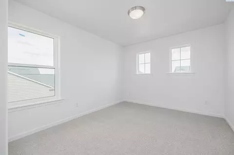 402 Ruby, Grandview, WA 98930 photo 17