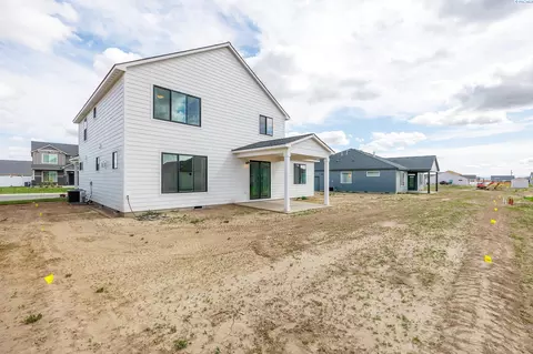 402 Ruby, Grandview, WA 98930 photo 25