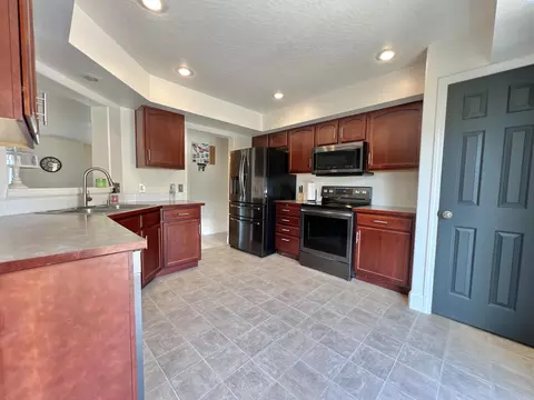 1155 SW Latour Peak St, Pullman, WA 99163 photo 7