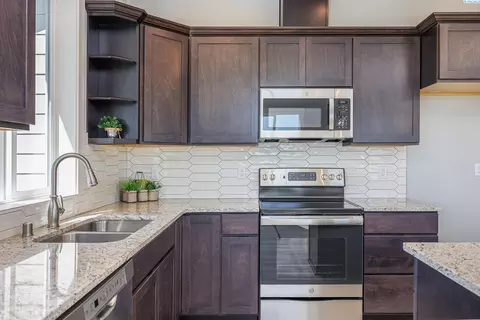 3214 E Helena St, Pasco, WA 99301 photo 7