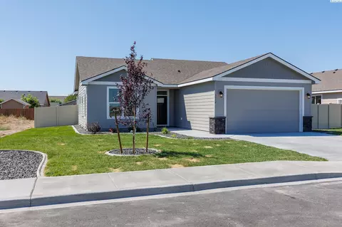 3214 E Helena St, Pasco, WA 99301 photo 2