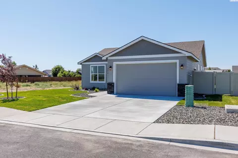 3214 E Helena St, Pasco, WA 99301 photo 3