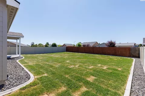 3214 E Helena St, Pasco, WA 99301 photo 23