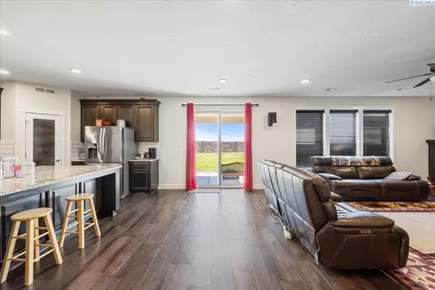 11212 Mathews Rd, Pasco, WA 99301 photo 13