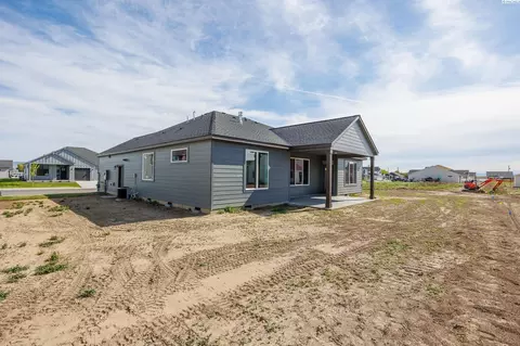 400 Ruby, Grandview, WA 98930 photo 24