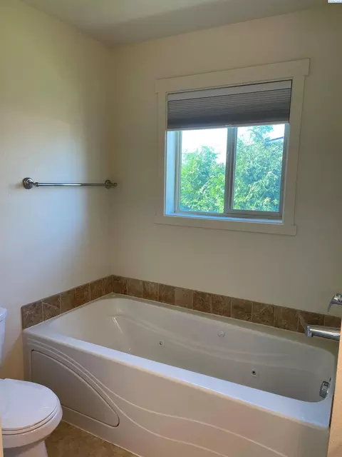 4010 Phoenix Ln, Pasco, WA 99301 photo 17
