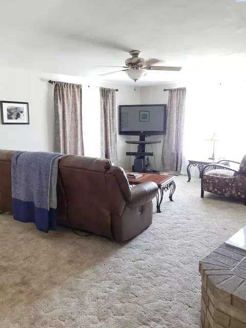 9116 Pooler Rd, Pasco, WA 99301 photo 3
