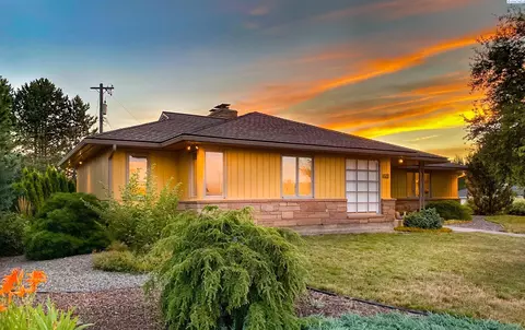 1105 SE Spring St, Pullman, WA 99163 photo 1