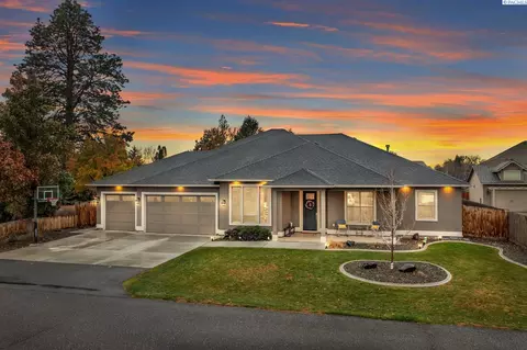 1002 Christopher Ln, Pasco, WA 99301 photo 1