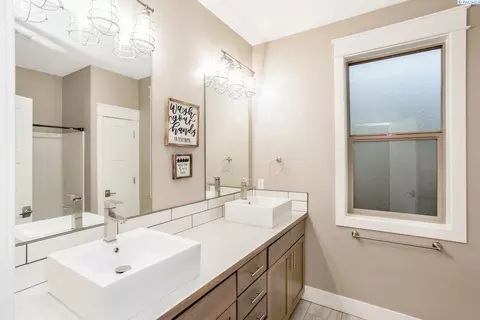 1002 Christopher Ln, Pasco, WA 99301 photo 19