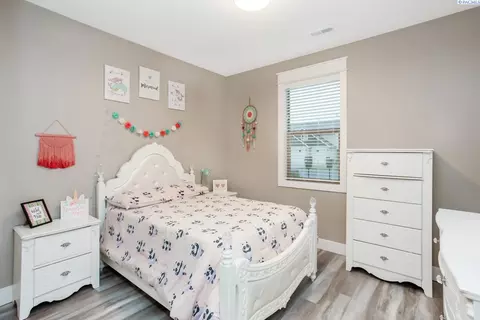 1002 Christopher Ln, Pasco, WA 99301 photo 17