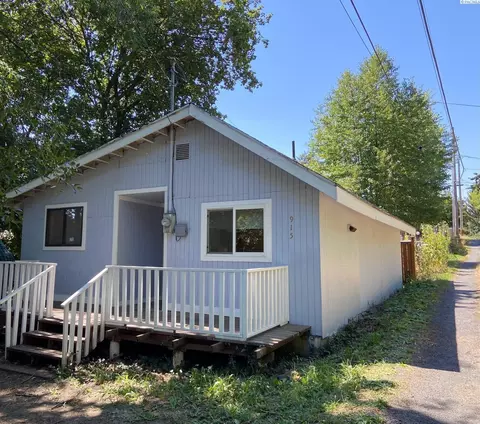 915 NW State St, Pullman, WA 99163 photo 1