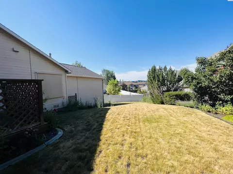 1355 SE Cougar Ct, Pullman, WA 99163 photo 3