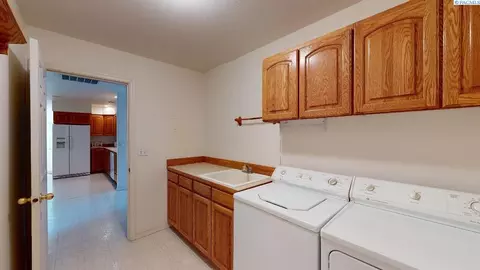 1355 SE Cougar Ct, Pullman, WA 99163 photo 13