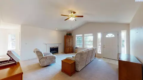 1355 SE Cougar Ct, Pullman, WA 99163 photo 6