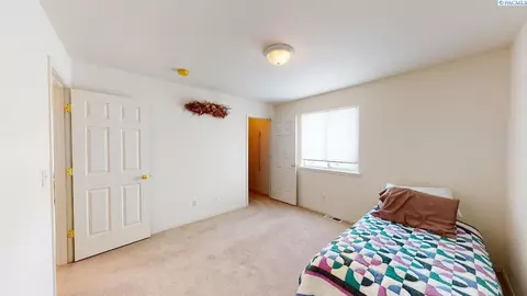 1355 SE Cougar Ct, Pullman, WA 99163 photo 10