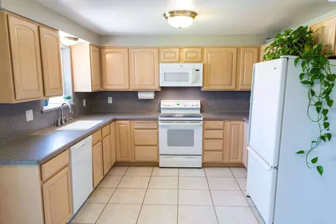 5405 W Melville, Pasco, WA 99301 photo 3