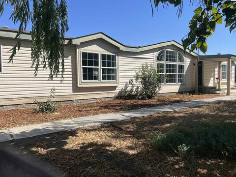 2116 E Adelia St, Pasco, WA 99301 photo 1