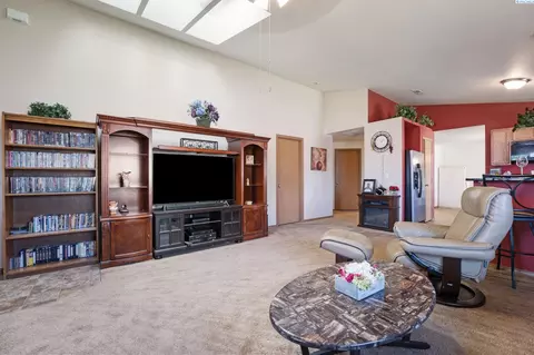 228 N Beech Ave, Pasco, WA 99301 photo 9