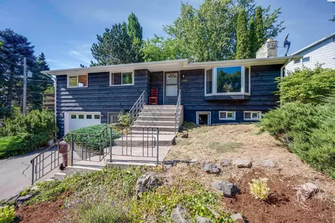 1355 NW Hall Dr, Pullman, WA 99163 photo 1