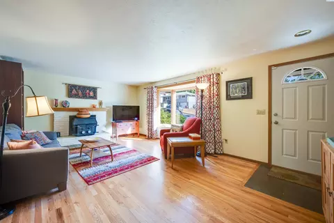 1355 NW Hall Dr, Pullman, WA 99163 photo 2