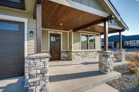 570 SW Waha Ct, Pullman, WA 99163 photo 3