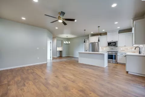 570 SW Waha Ct, Pullman, WA 99163 photo 6