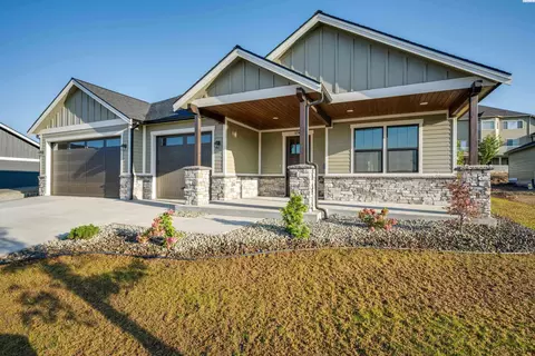 570 SW Waha Ct, Pullman, WA 99163 photo 1