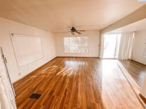 1165 S Grand Ave #111, Pullman, WA 99163 photo 3