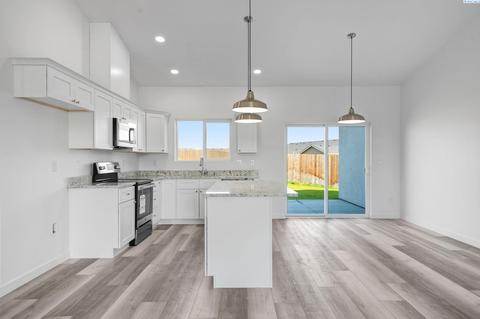 3223 E Helena, Pasco, WA 99301 photo 4