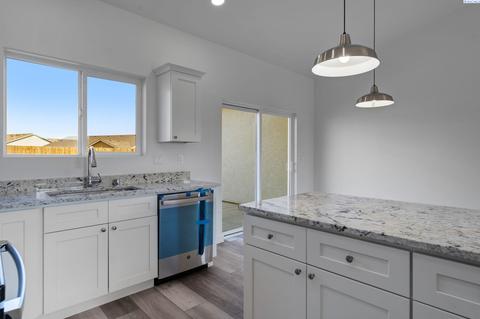 3223 E Helena, Pasco, WA 99301 photo 9