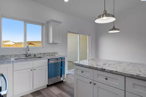 3223 E Helena, Pasco, WA 99301 photo 9