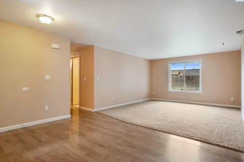 6603 Ebbets Dr, Pasco, WA 99301 photo 3