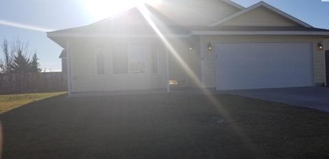 8404 Studebaker, Pasco, WA 99301 photo 1