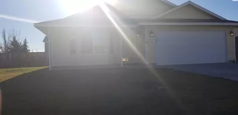 8404 Studebaker, Pasco, WA 99301 photo 1