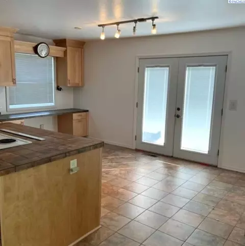 4300 Meadowsweet, Pasco, WA 99301 photo 3