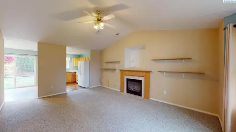 1730 NW Ventura Dr, Pullman, WA 99163 photo 2