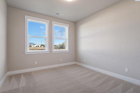 8304 Roberts Dr, Pasco, WA 99301 photo 21