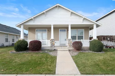 4704 Belgian Ln, Pasco, WA 99301 photo 1