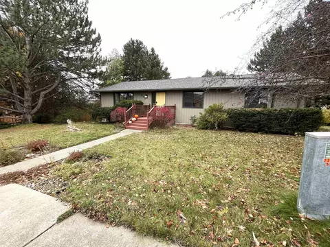 915 SE Robin Pl, Pullman, WA 99163 photo 3