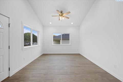808 S 5th Ave, Pasco, WA 99301 photo 7
