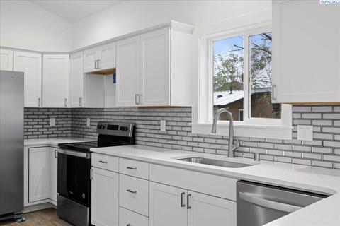 808 S 5th Ave, Pasco, WA 99301 photo 12